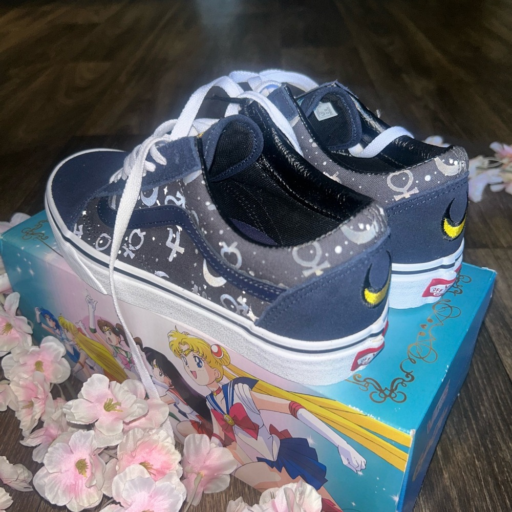 SAILOR MOON X OLD SKOOL 'PRETTY GUARDIAN - PARISIAN NIGHT'